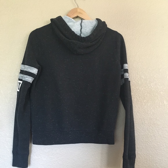 VS pink jacket - Picture 3 of 4